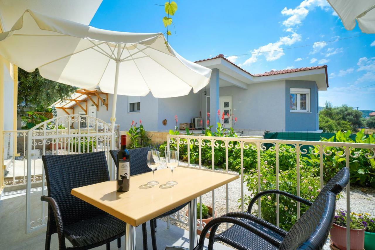 Studios Panagiota Potos Exterior foto